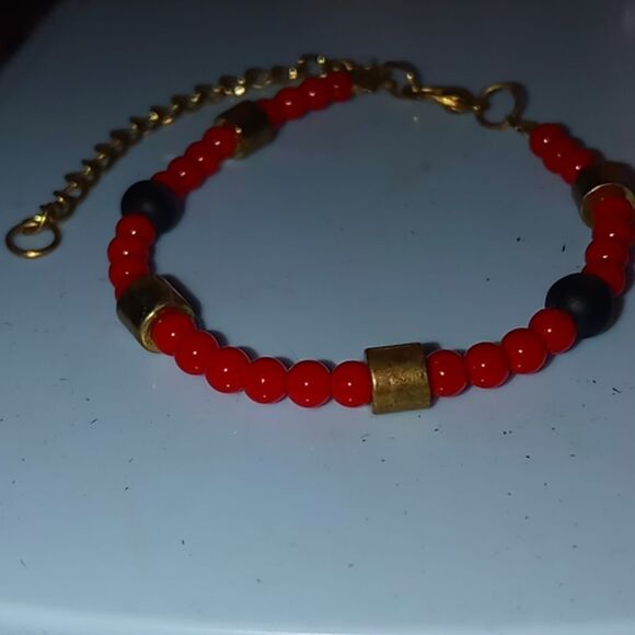 Unique stretchy beaded bracelet - Picture 5 of 5